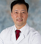 Dr. Daniel Hwang Headshot